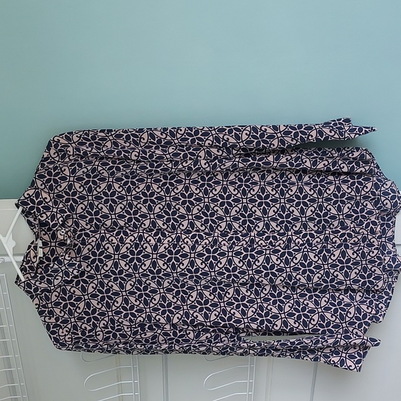 Boden Tops - Boden Sienna 100% Silk Blouse Long Sleeve Shirt Top Button Up